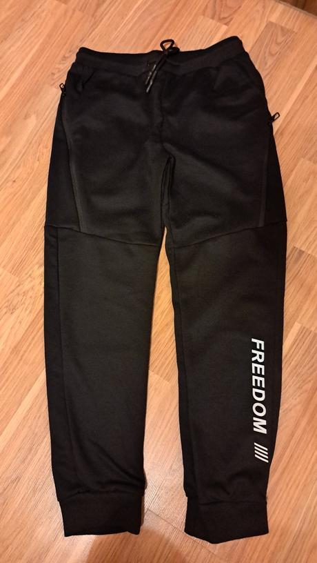 Cierne taplaky freedom c.158, gate,158