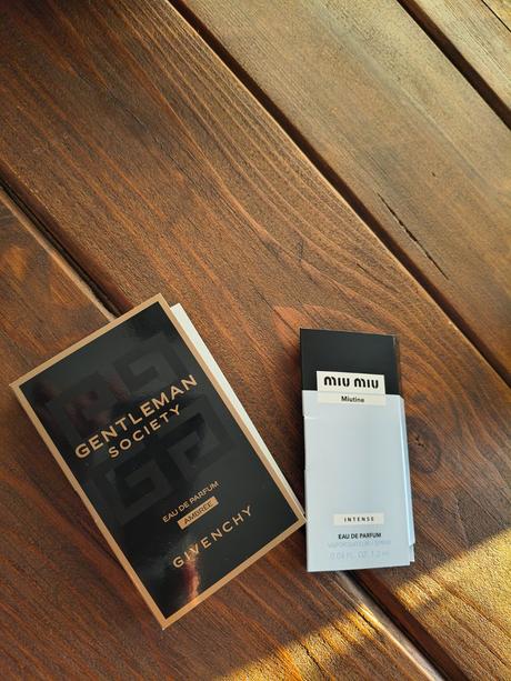 Clinique happy,