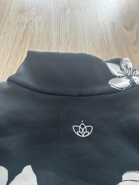 Nádherná termo mikina slovenskej značky yoginess, m