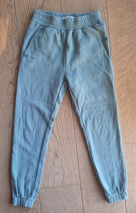 Dievčenske tepláčiky v140 reserved, reserved,140