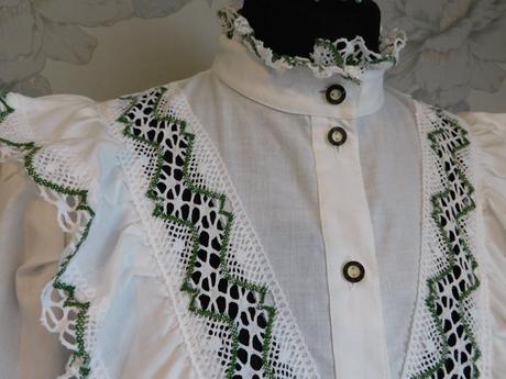 Luxusna velmi pekna bluzka ku kroju, c&a,40