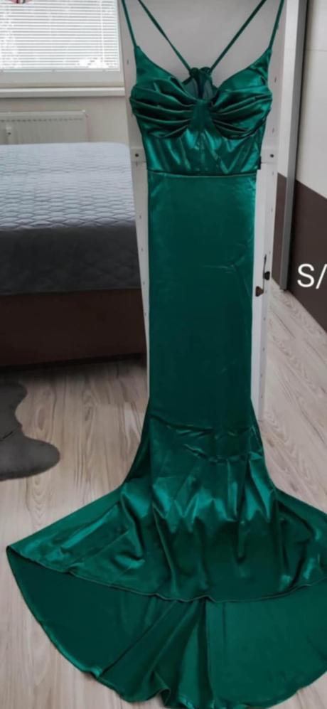 Korzetove krasne saty, gina,s