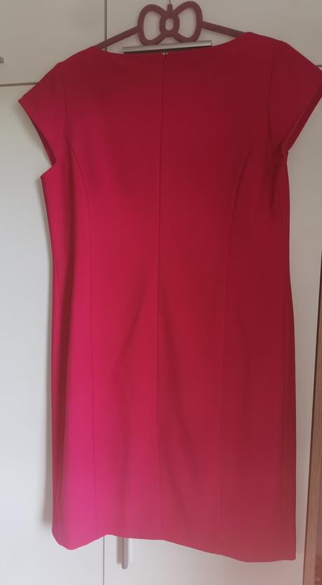 Cyklamenove šaty, 44