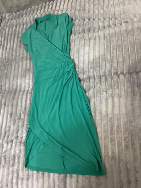 Krásne atypické zelené šaty so stojačikom, chantall,36