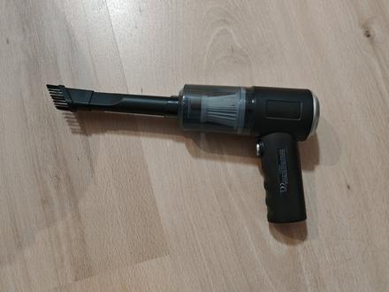 Vysávač na drobné smeti do kancelárie,auta,