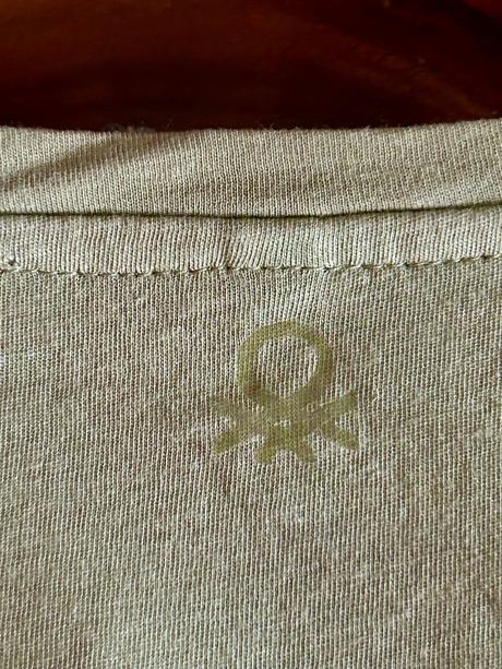 Jemné khaki bavlnené tričko zn.benetton č.l, benetton,l