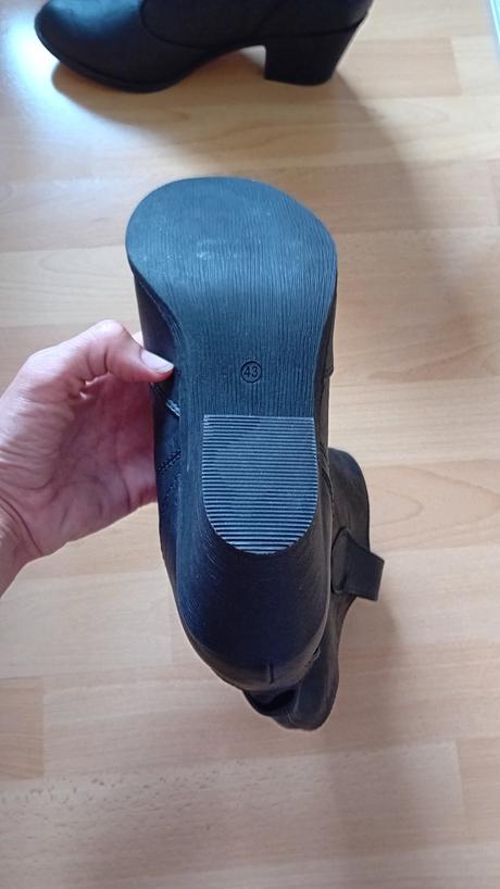 Členkove čizmy, 43