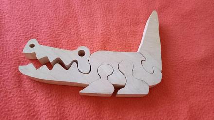 Dreveny krokodil hlavolam,