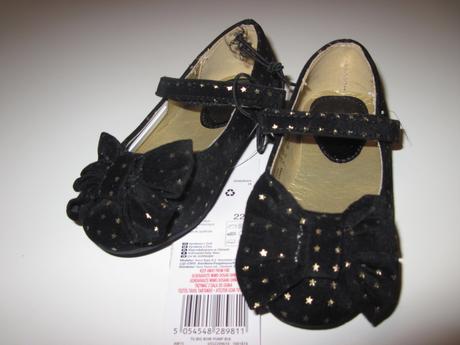 Cierne so zlatymi hviezdickami - nenosene, f&f,22 / 24