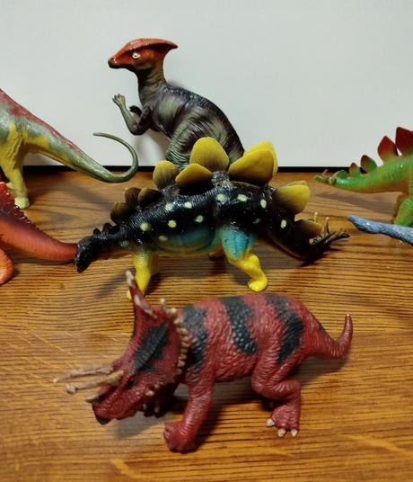 Krásne veľké dinosaury 10ks - super stav,