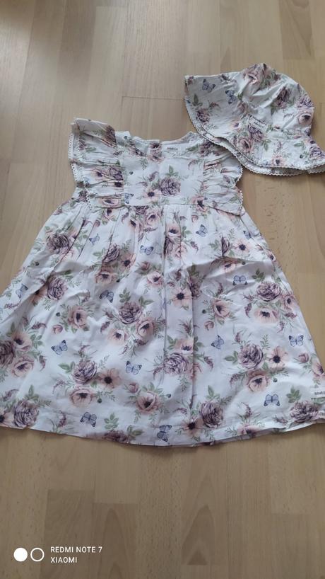 Predám šaty s klobúkom, newbie,104