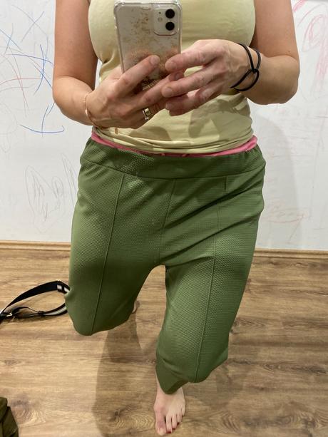 Nohavice h&m, h&m,42