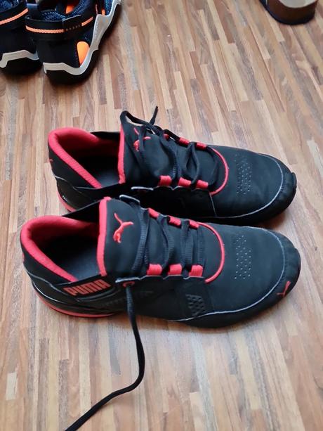 Puma tenisky čierne s červenými detailmi v.38, puma,38