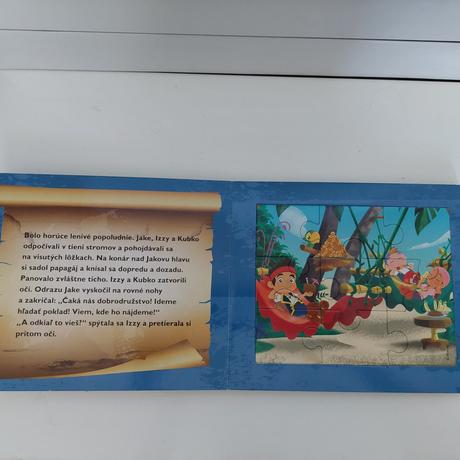 Kniha s puzzle,
