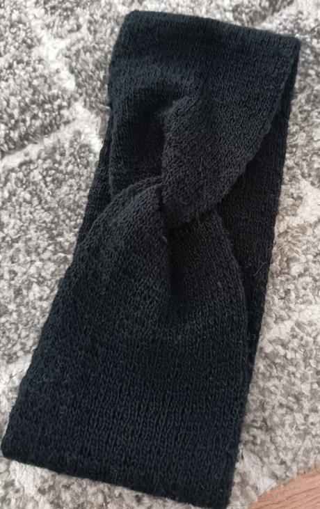 Teplá čelenka na chladné dni, 