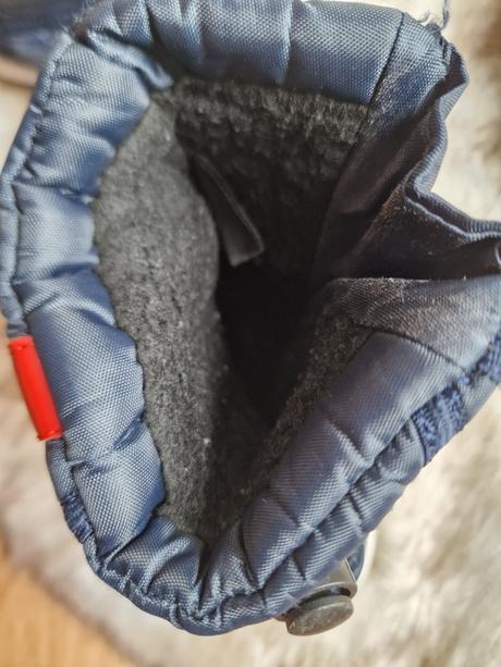 Snehule, deichmann,23