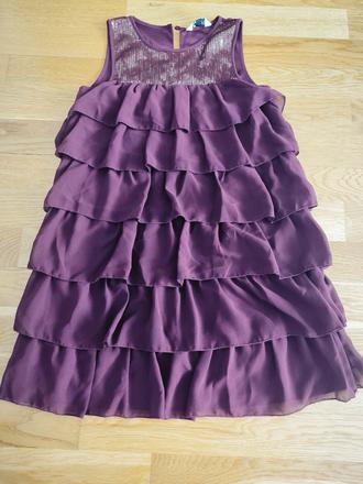 Fialové šaty, 128