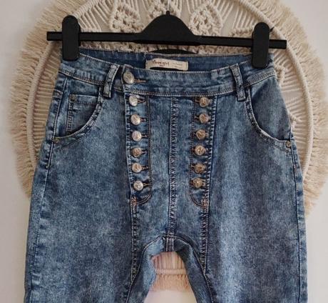 Elastické džínsy s vysokým pásom, m