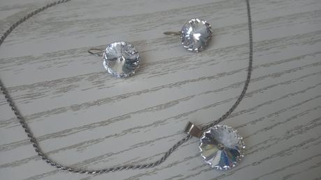 Strieborný set s kryštálmi, 