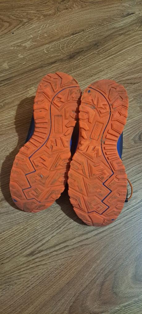 Topánky, v. 37, hi-tec,37