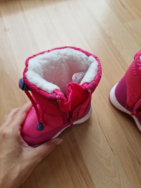 Dievčenské snehule č. 22, 22