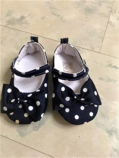 Bodkované topánočky, 19