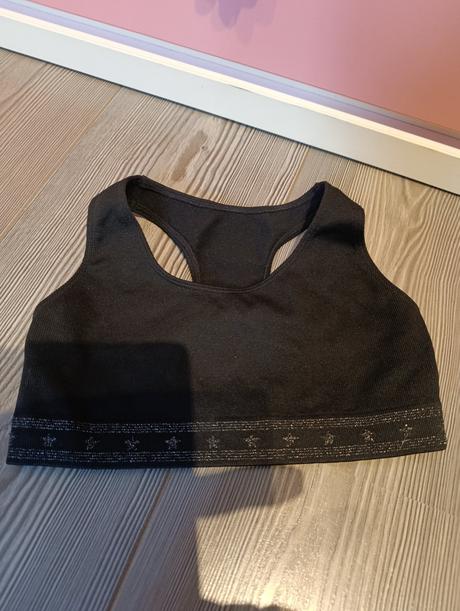 Dievčenská podprsenka 2 ks za 3 eur, f&f,146