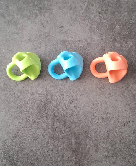 Pomôcka na správne držanie ceruzky,