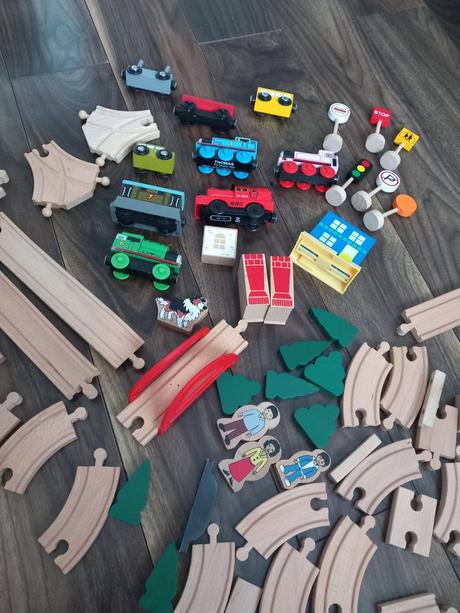 Mestečko vlaky + koľajnice, 