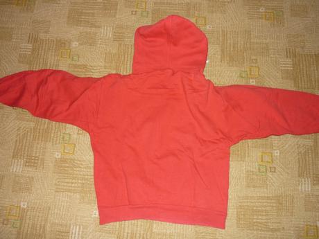 Červená mikina, kappa,140