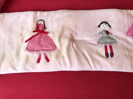 Mantinel na postielku  zn. jacadi  396  x 27,5 cm, 