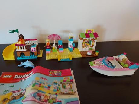 Lego juniors 10747 andrea a stephanie na dovolenke,