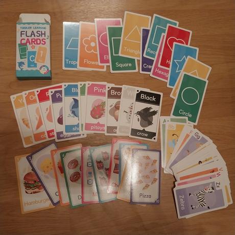 58 obojstrannych flashcards na 4 rozne temy, 