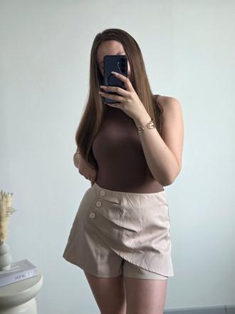 Skort l, l