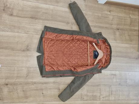 Párka, reserved,140