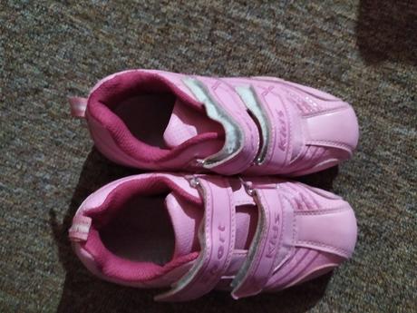 Botasky 33 s poštou, 33