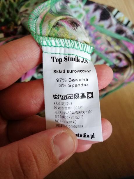 Farebné ľahké šaty, 38