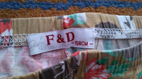 Kvietkované 3/4 legíny, 158