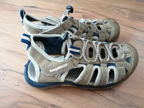 Sandaly, kangaroos,32