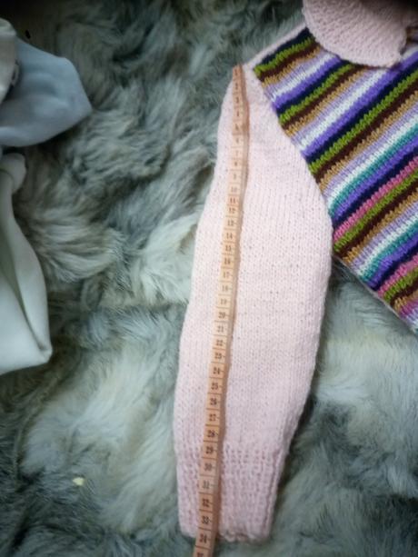 Svetrík pletený, 104