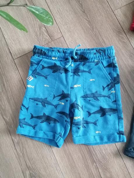 Kraťasy, reserved,110