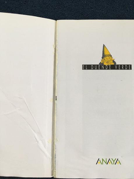 Escuela de superhéroes - kniha po španielsky, 