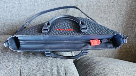 Tommy jeans kabelka, 