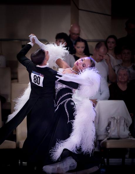 Šaty tanečné na štandard na výšku 148-164, 146