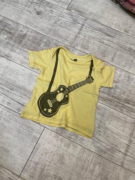 Žlté tričko tu, tu,86