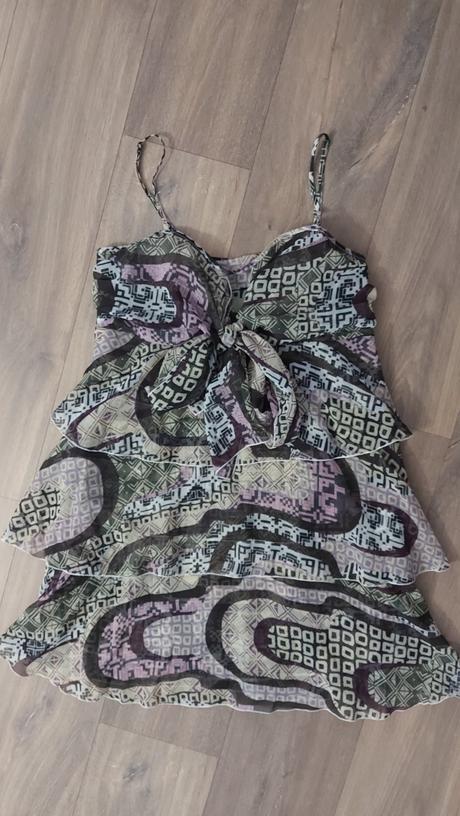 Krasne letne saty, m