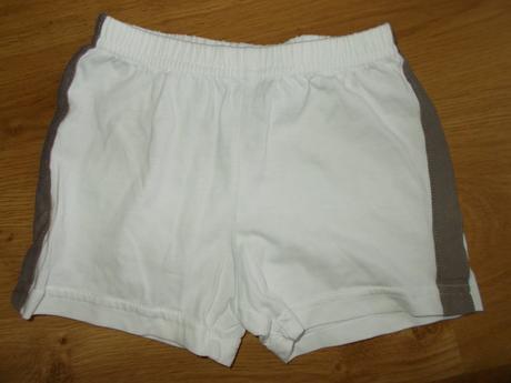 Šortky bielučké, 74