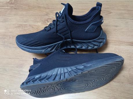 Vzdušné tenisky, 40