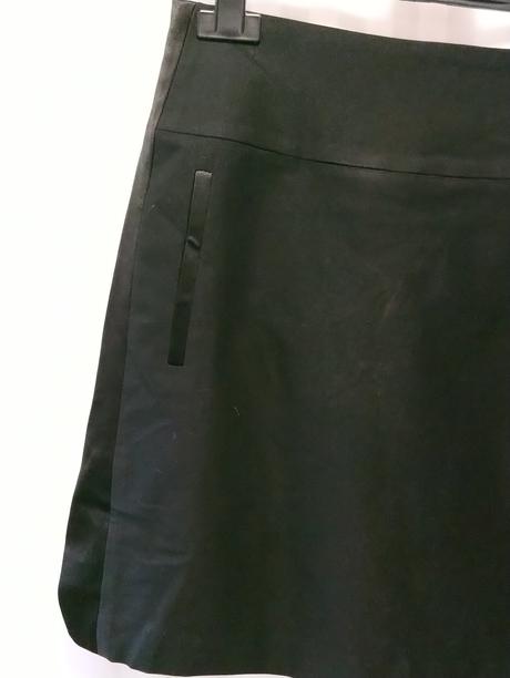 2 v 1 dámska čierna sukňa a elastické šortky, calm, xs