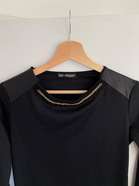 Šaty s aplikáciou, s